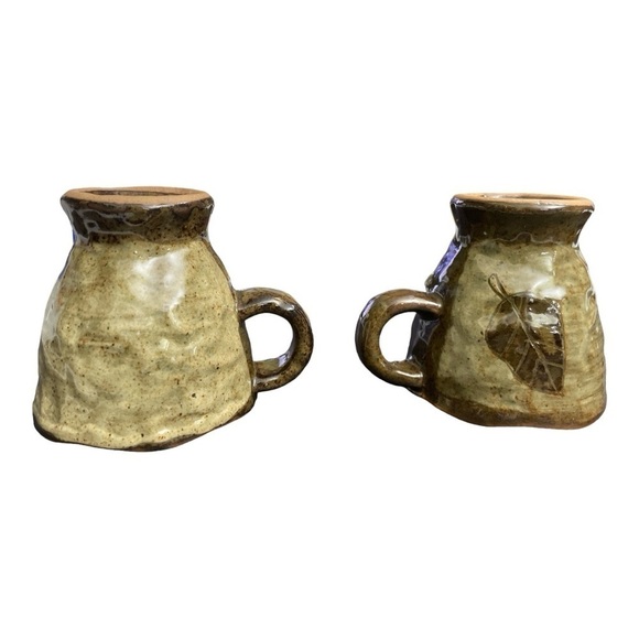 Buncheong Casting
Dark Leaf Mug 2 - Picture 6 of 11